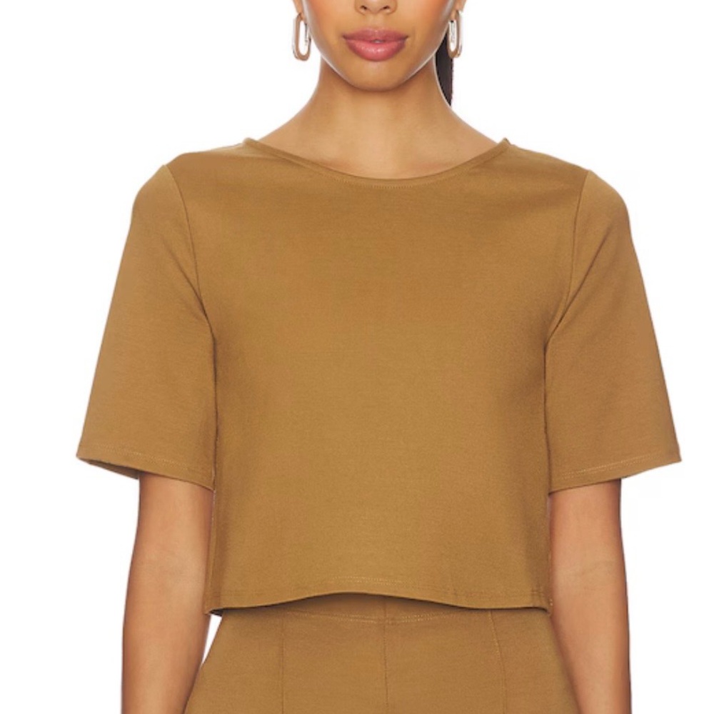 Ripley Rader size 2 Small womens Crop Tee Camel Brown, Classic Short Sleeve Top.
